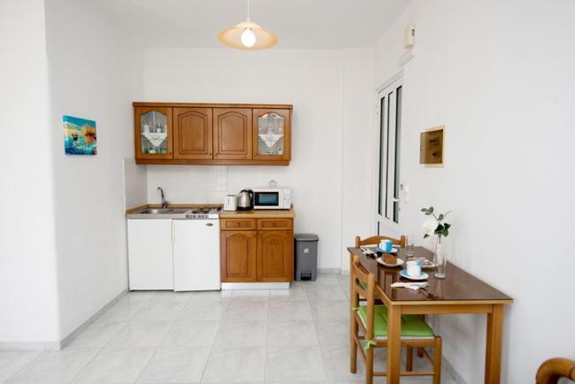 Maria Studios & Apartment Kremasti (Rhodes)