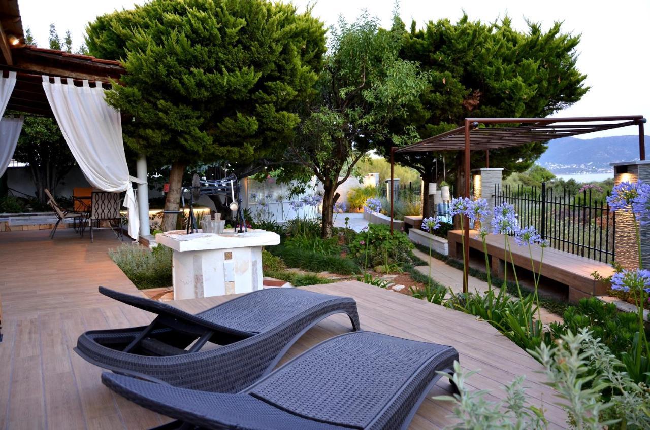 Deluxe Near The Airport Adults Only Apartment *