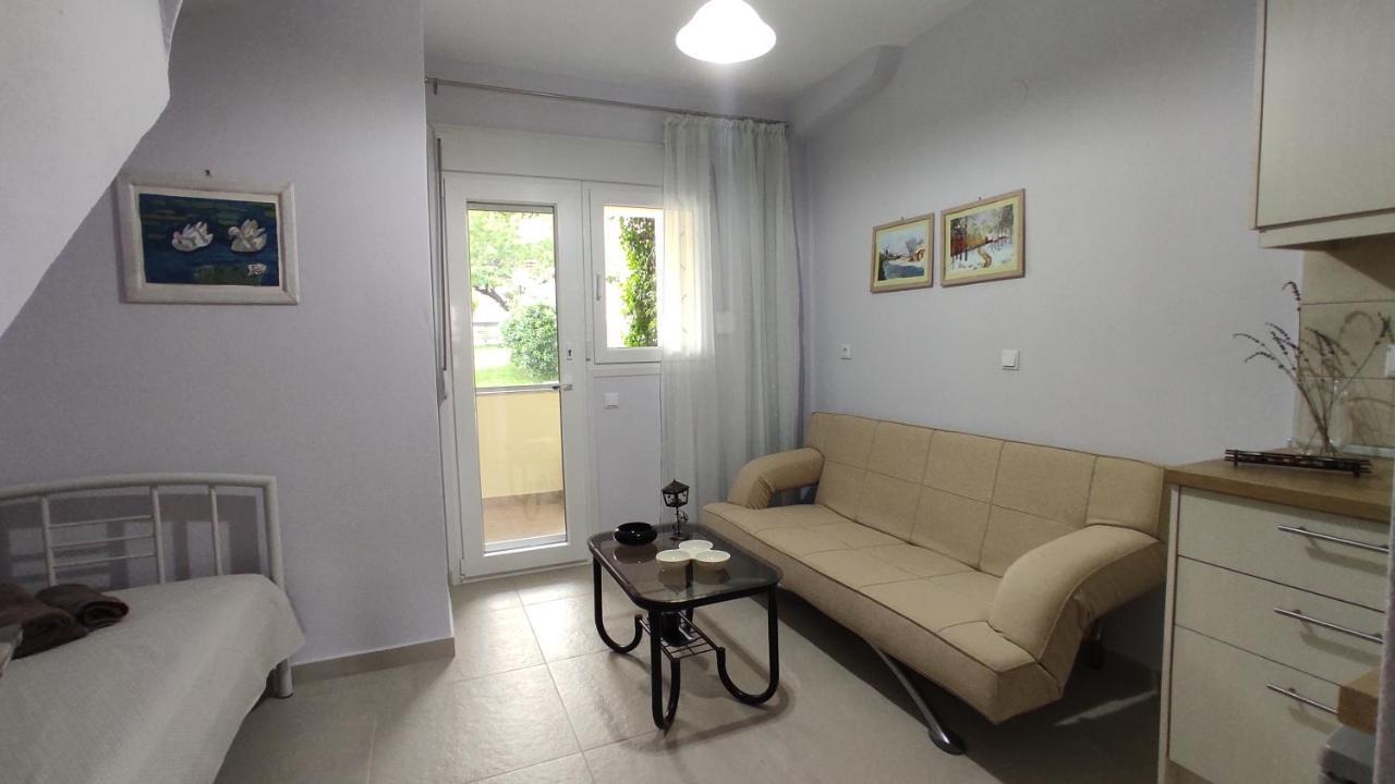 Asterias Maisonette & Kariani