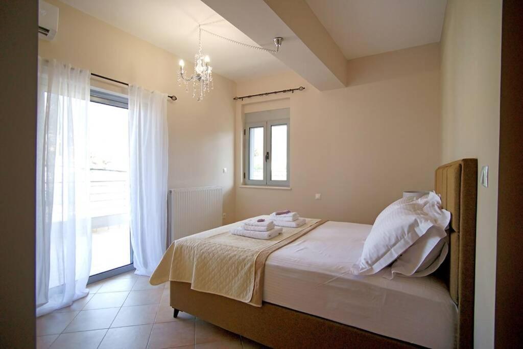 Luxury Apartment *