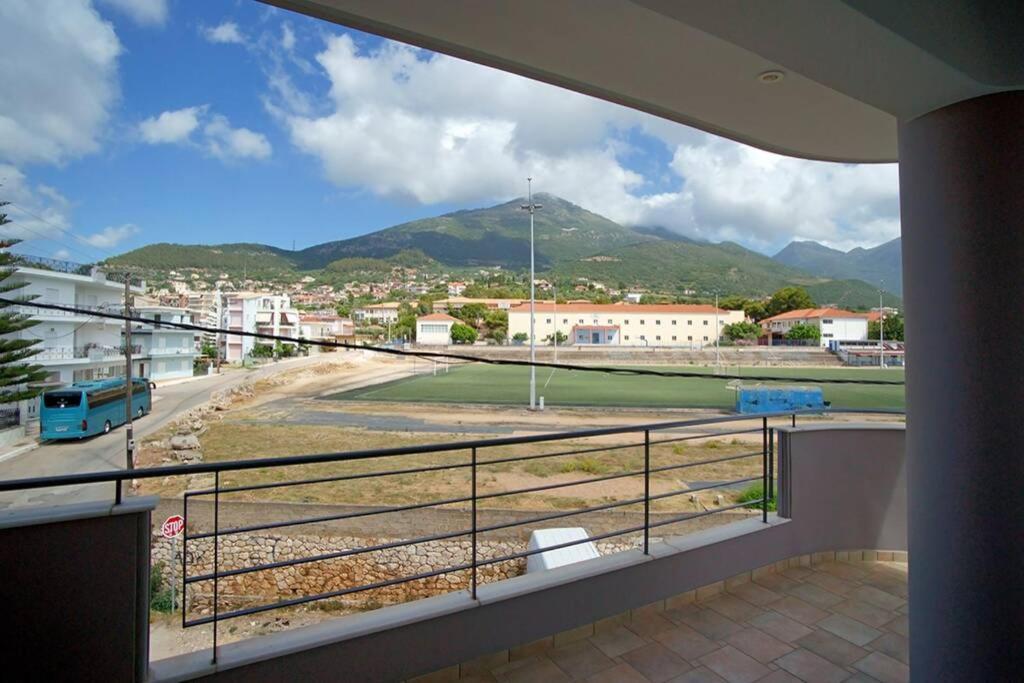 Apartment Luxury Kyparissia