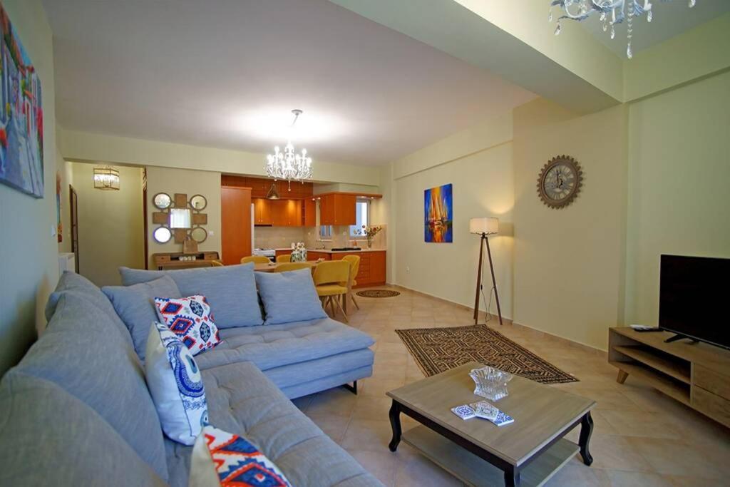 Luxury Kyparissia