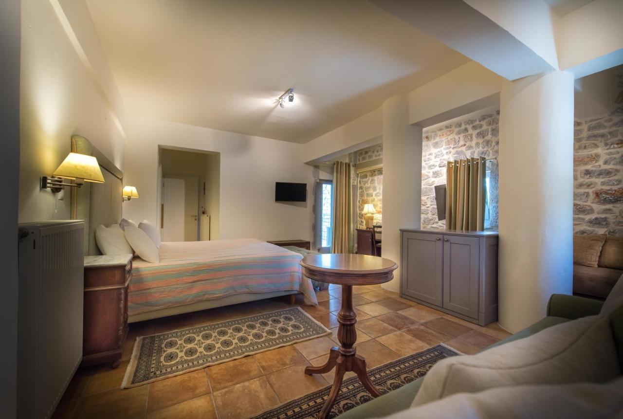 Hotel Kastro Maini 3*