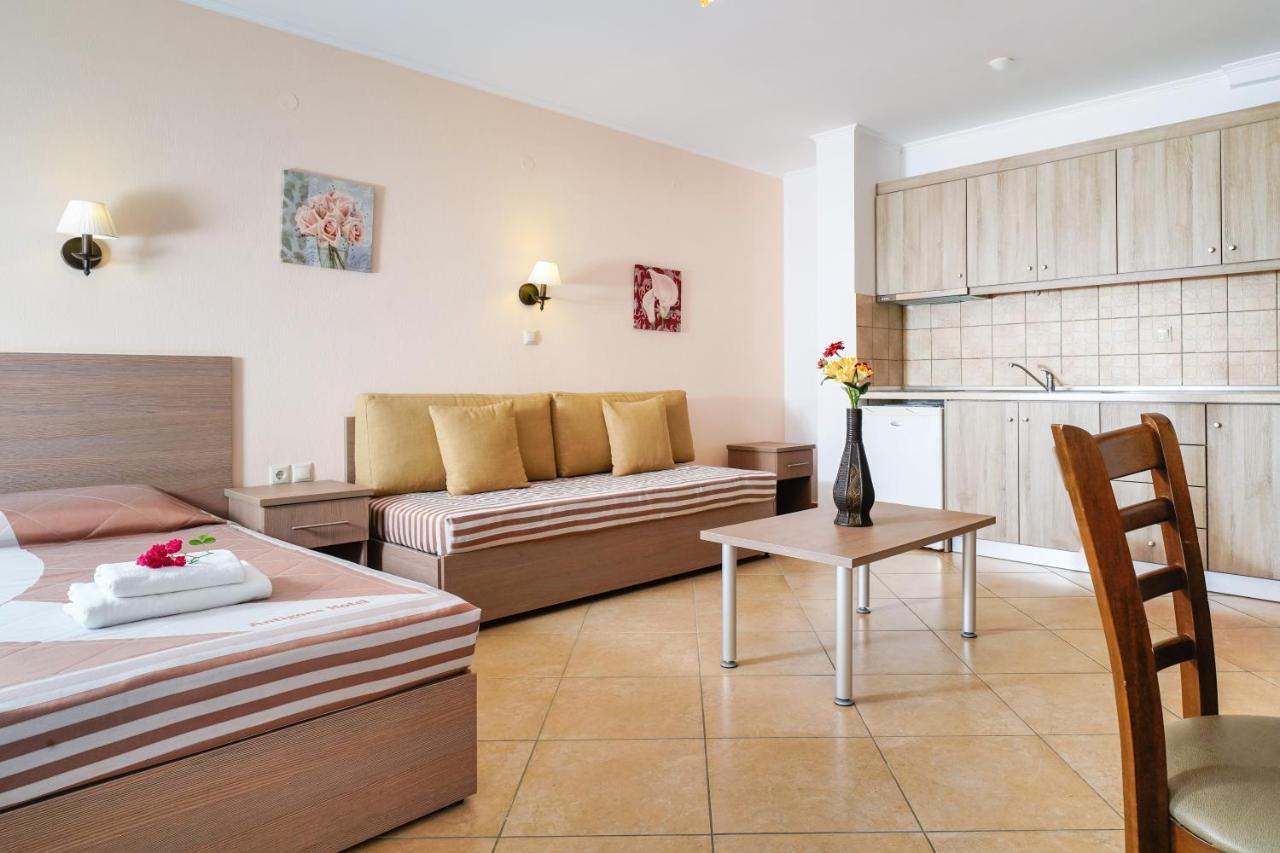 Aparthotel Antigone 2*
