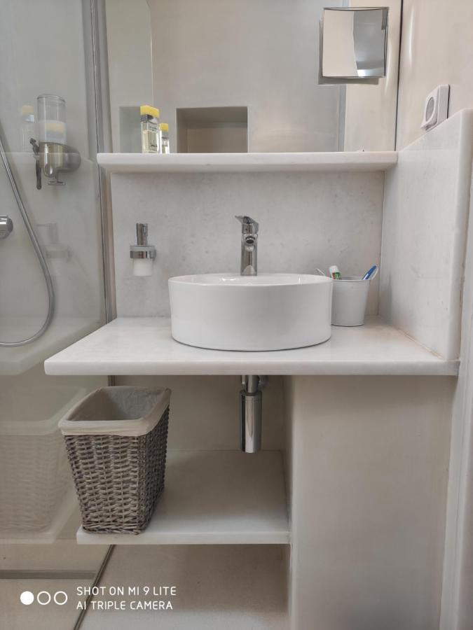 Holiday home White Cycladic Town House With Sea Vew