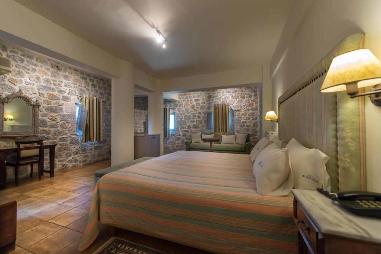 Hotel Kastro Maini