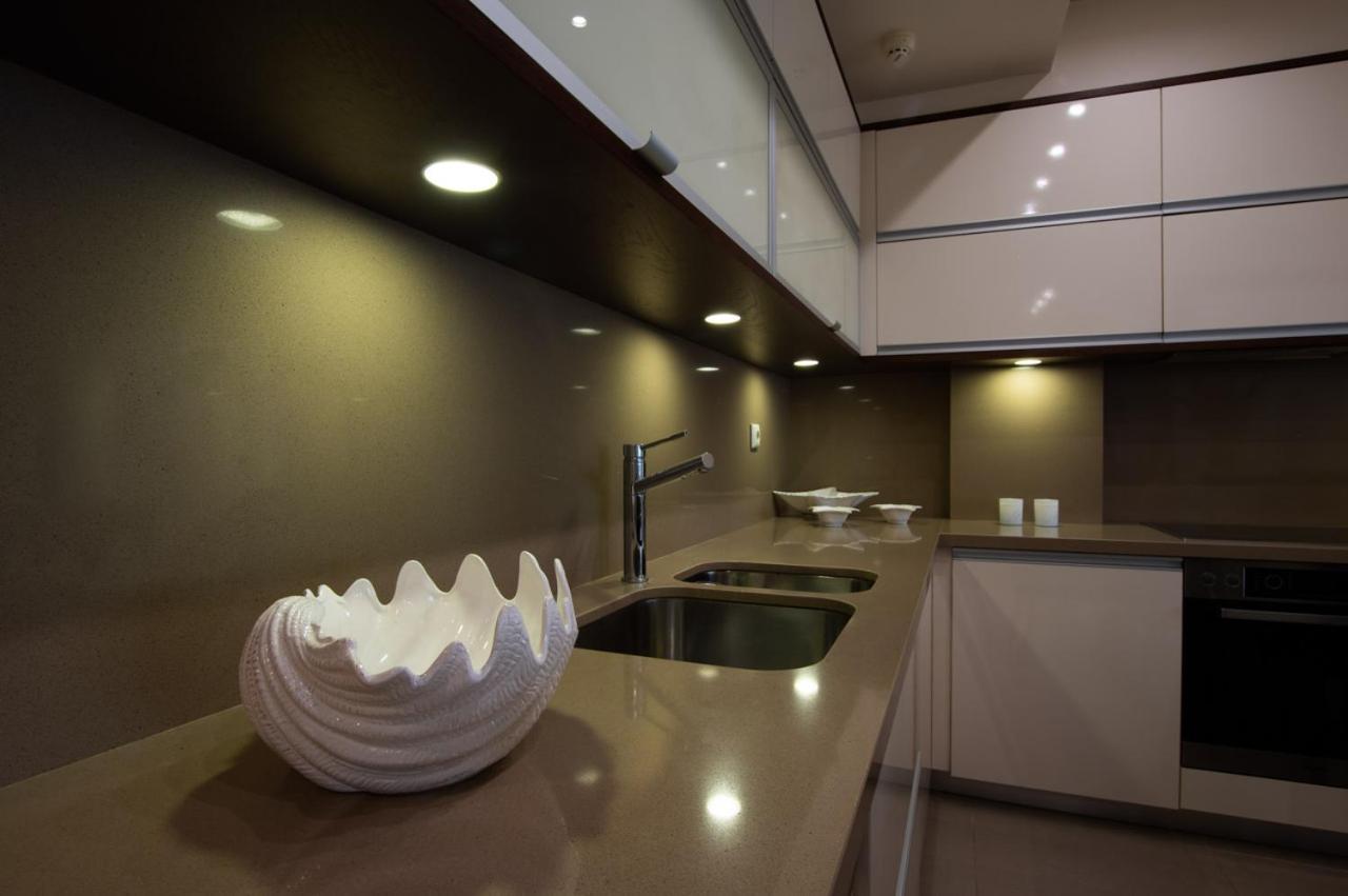 White Crystal Beachfront Apartment