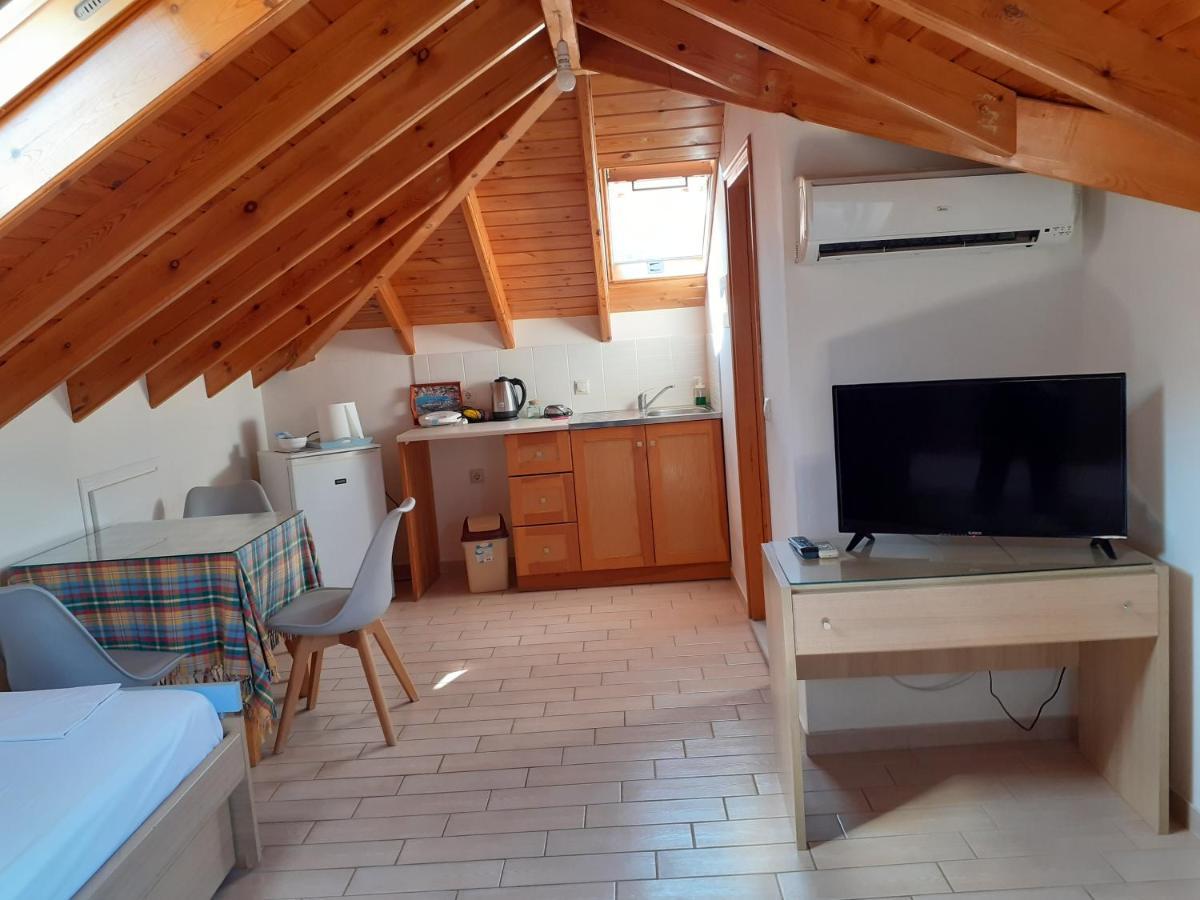 Apartment Kritikos *