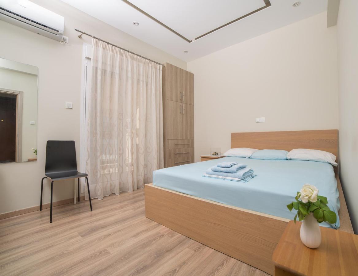 Cosy With Terrace Near Metro Station *