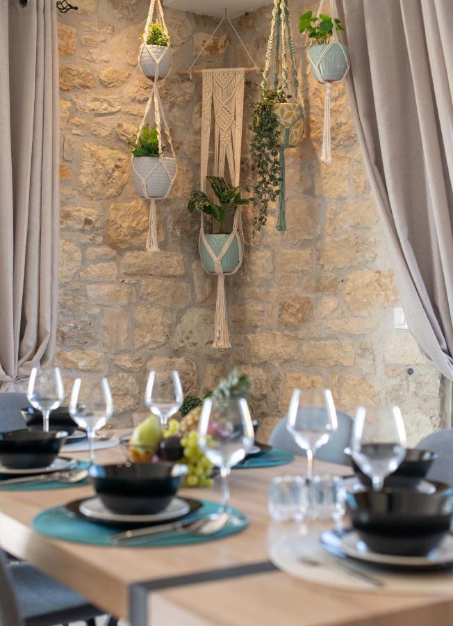 Villa Olympia, 4 Bedroom For Up To 14 Persons, 400 Meters From The Long Sandy *