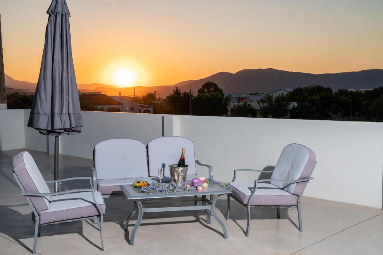 Olympia, 4 Bedroom For Up To 14 Persons, 400 Meters From The Long Sandy * Paralia Kourna