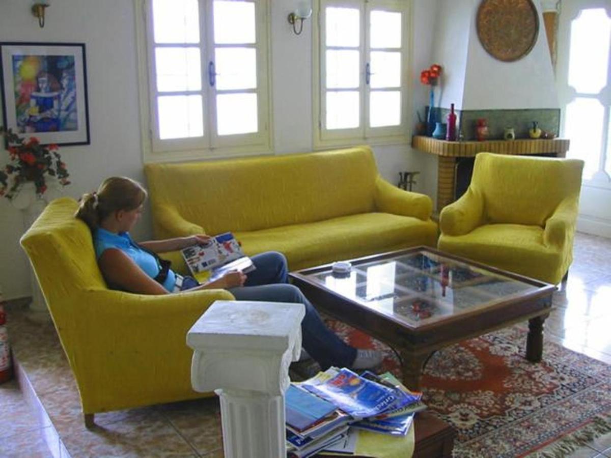 Guest house In Bb - Bay In Kalamaki Beach, 100m From The Lovely Sandy Apraos
