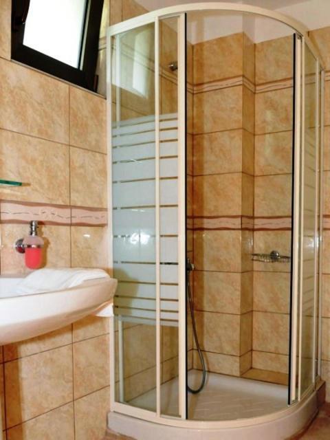 Aparthotel Finiki Plaza