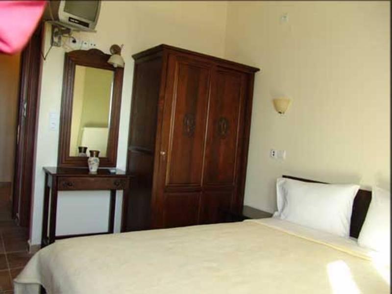 Hotel Erotas 3*