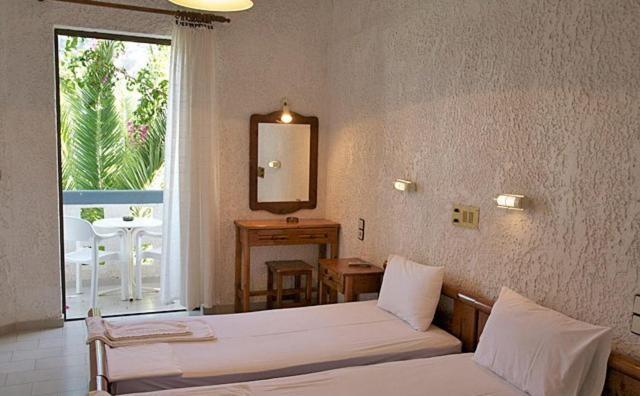 Fevro Hotel Agia Galini (Crete)