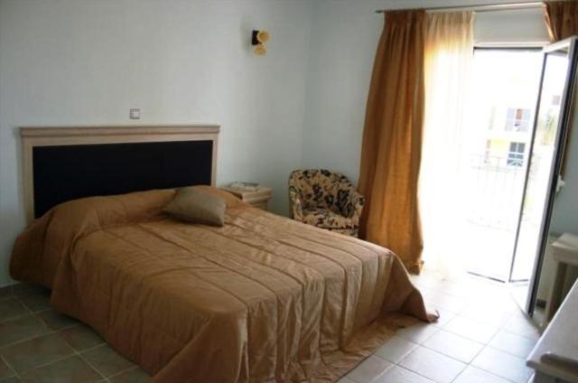 Hotel Enalion Suites 3*