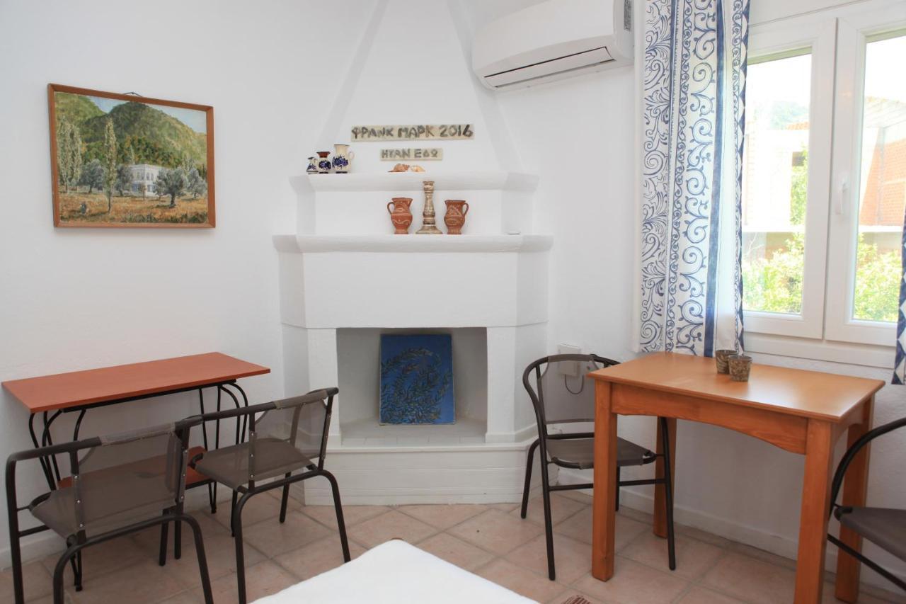 O Pyrgos Apartment