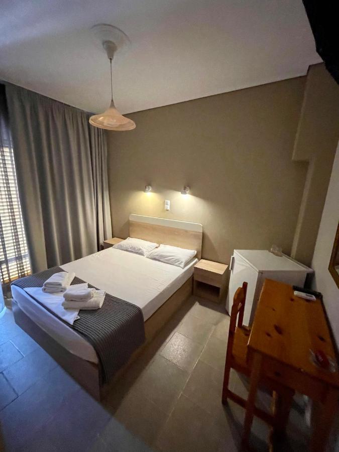 Hotel Afrodite Neoi Poroi