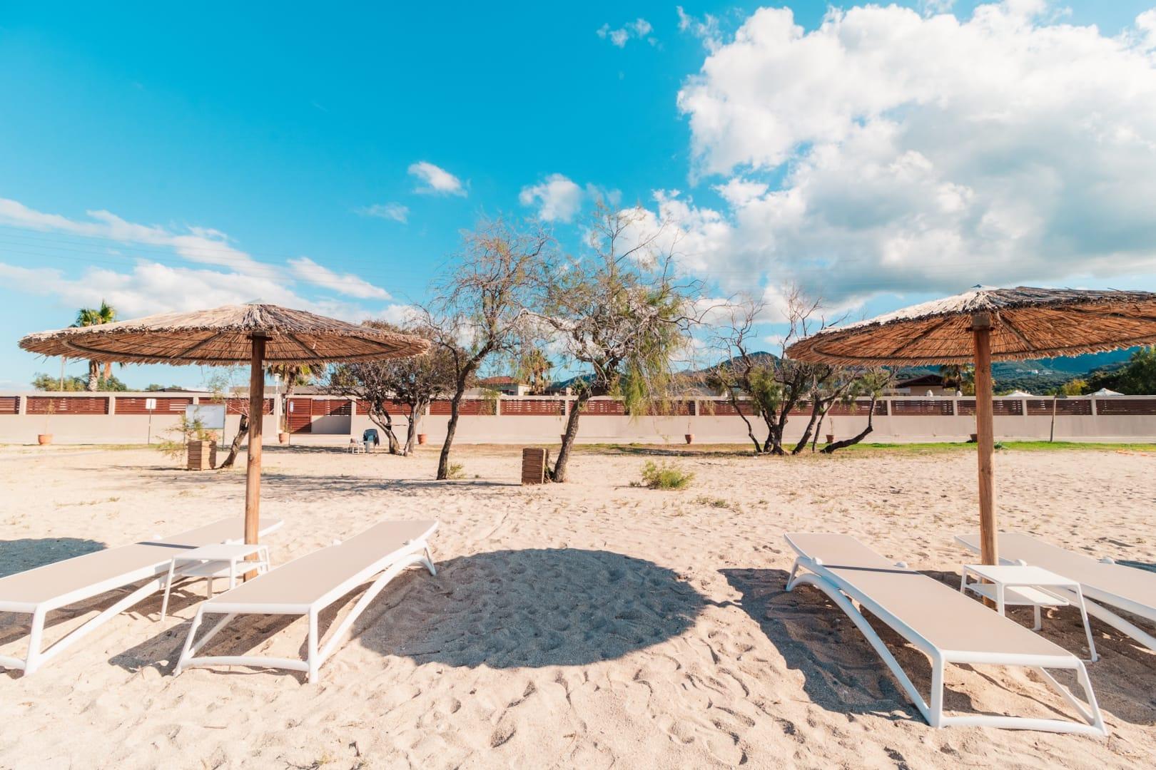 Almyros Hotel
