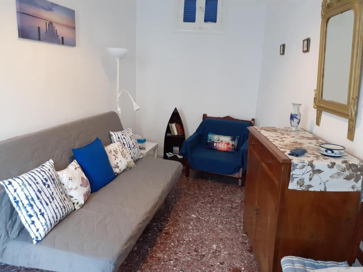 Cycladic House White And Blue In Kato Chora