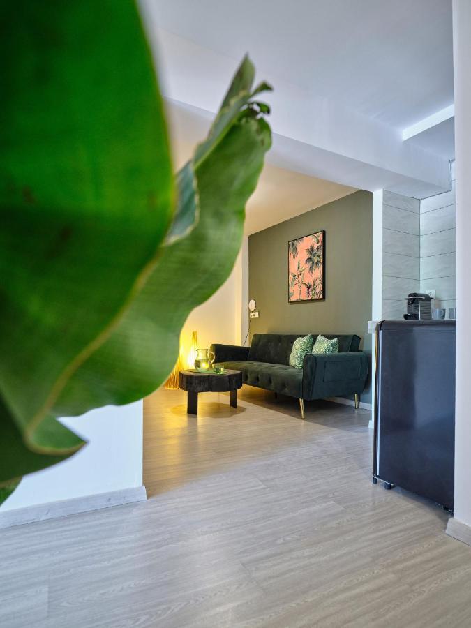 The Tree Apartment