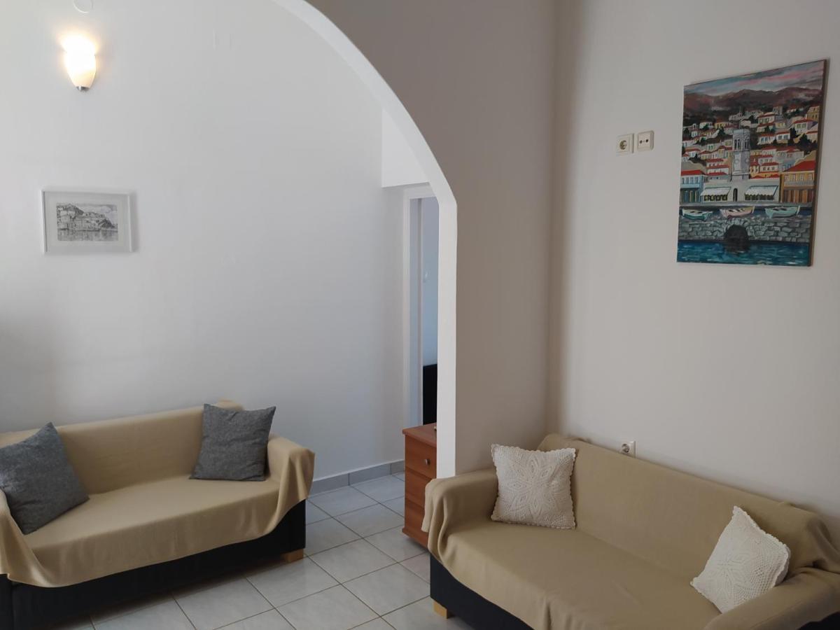 Hydra's View House Holiday home *