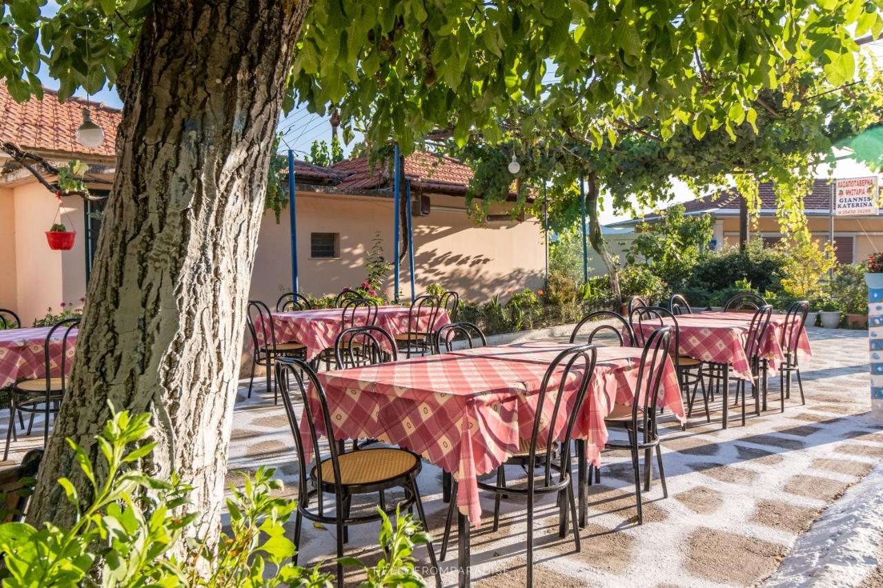 La Olga Lefkada Sivros
