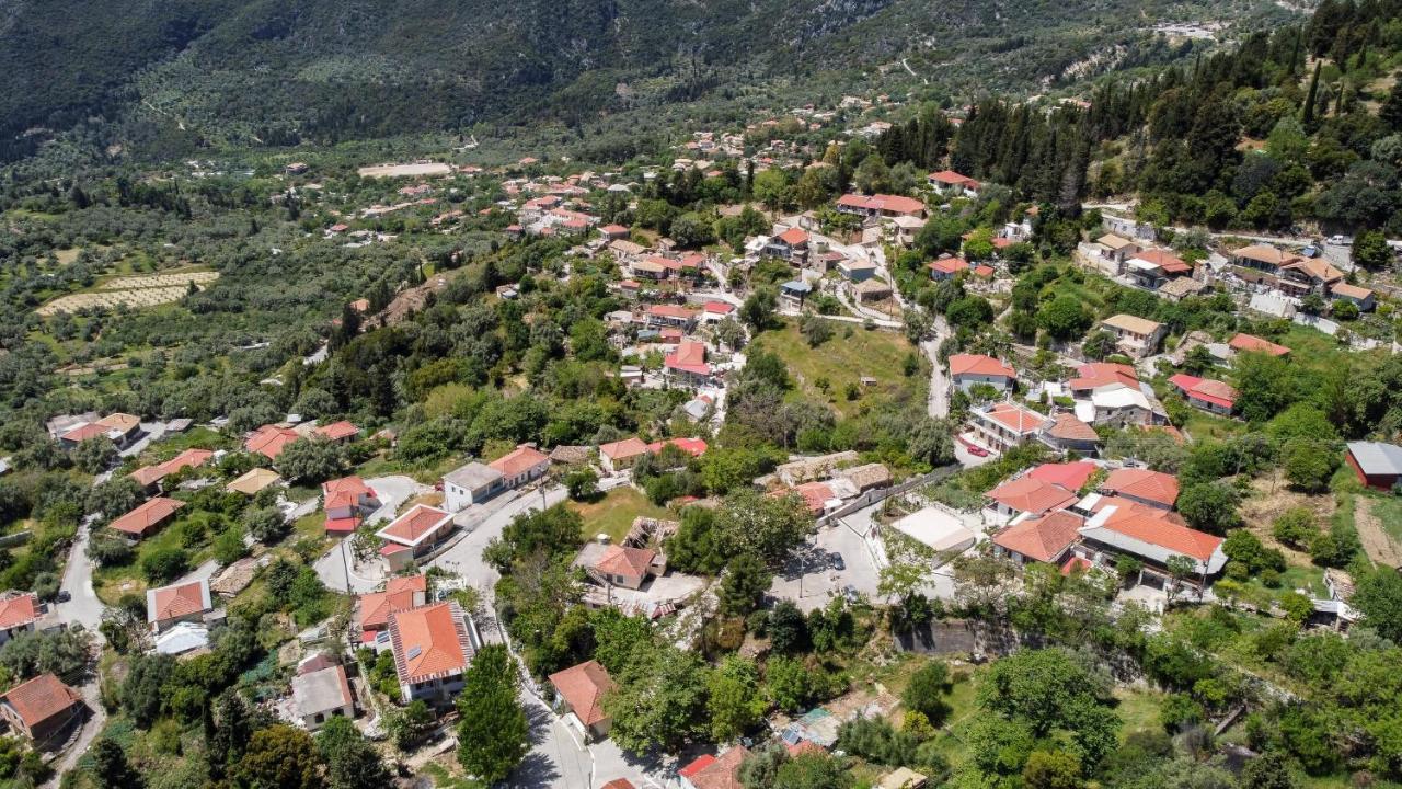 La Olga Lefkada * Sivros