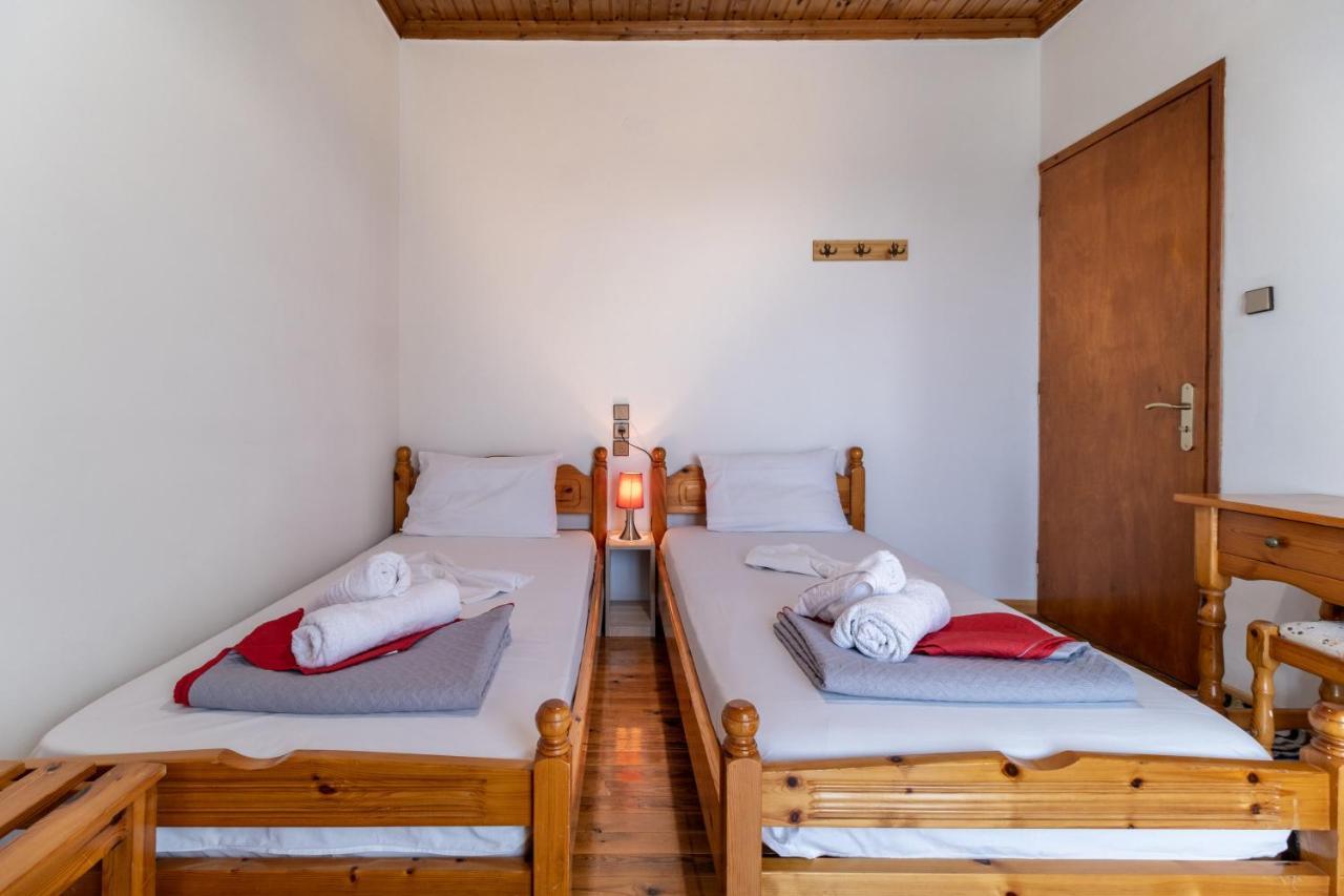 La Olga Lefkada * Sivros