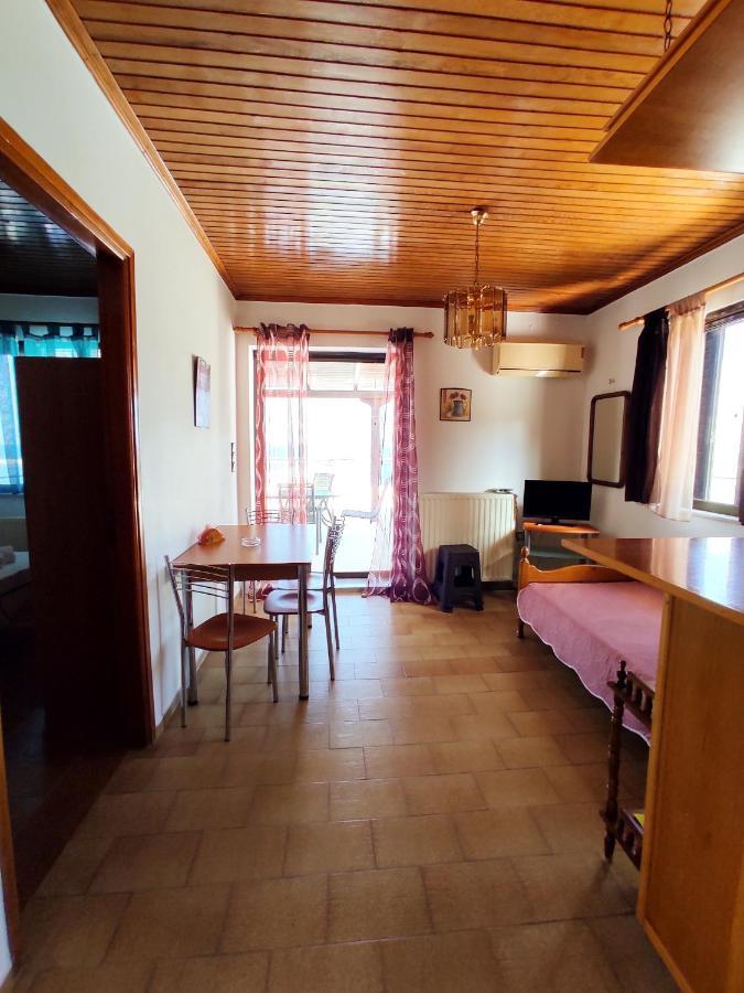 Limanaki Apartment Kymi