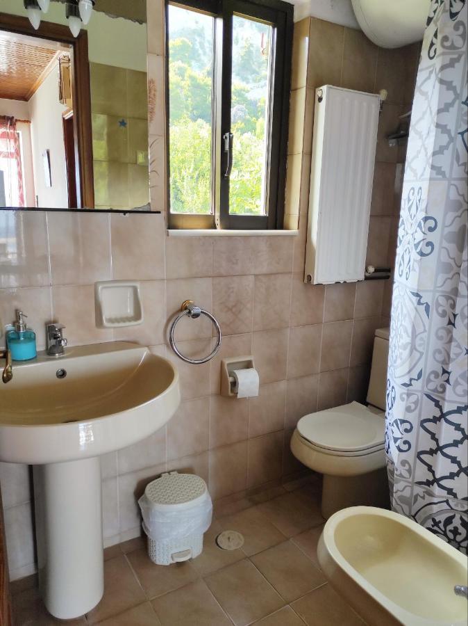 Limanaki Apartment Kymi