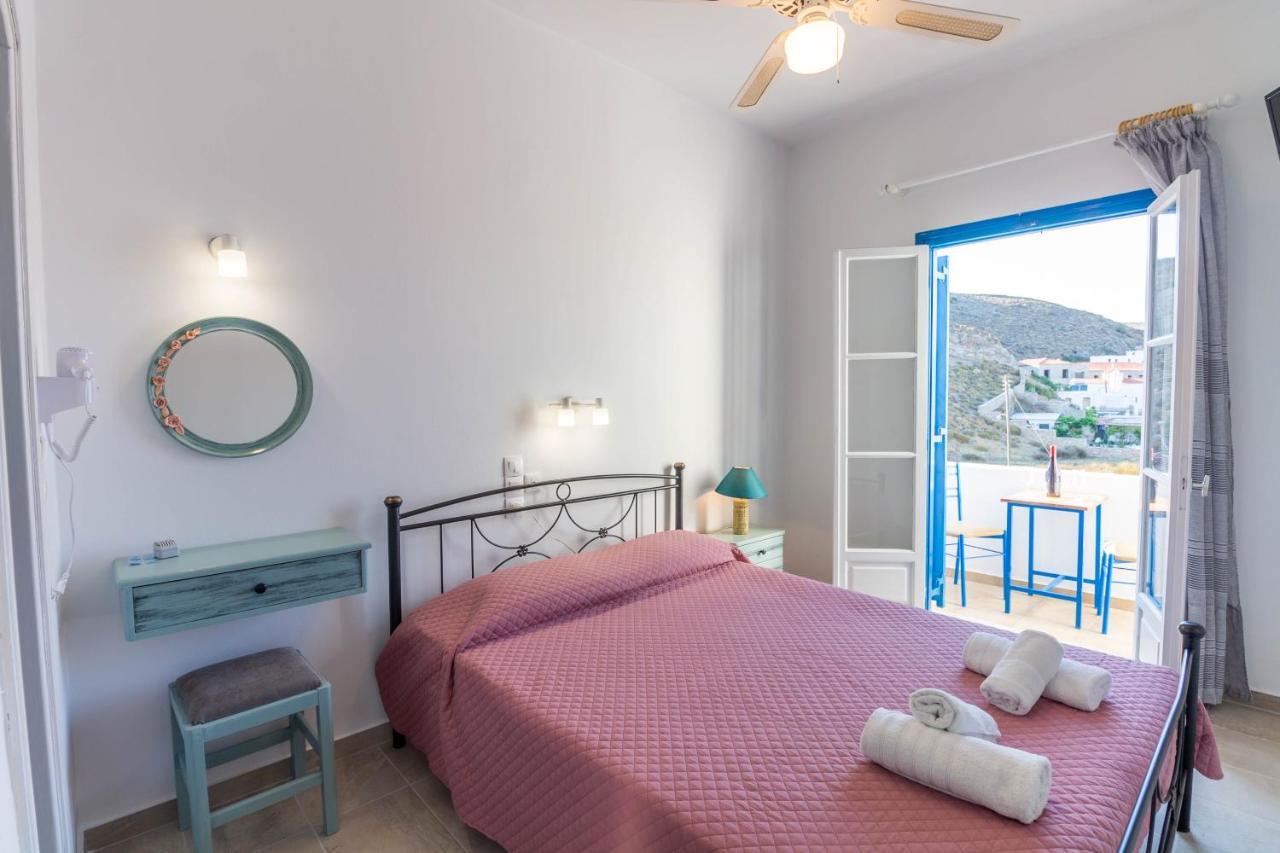 Meltemi Kythnos Hotel 2*