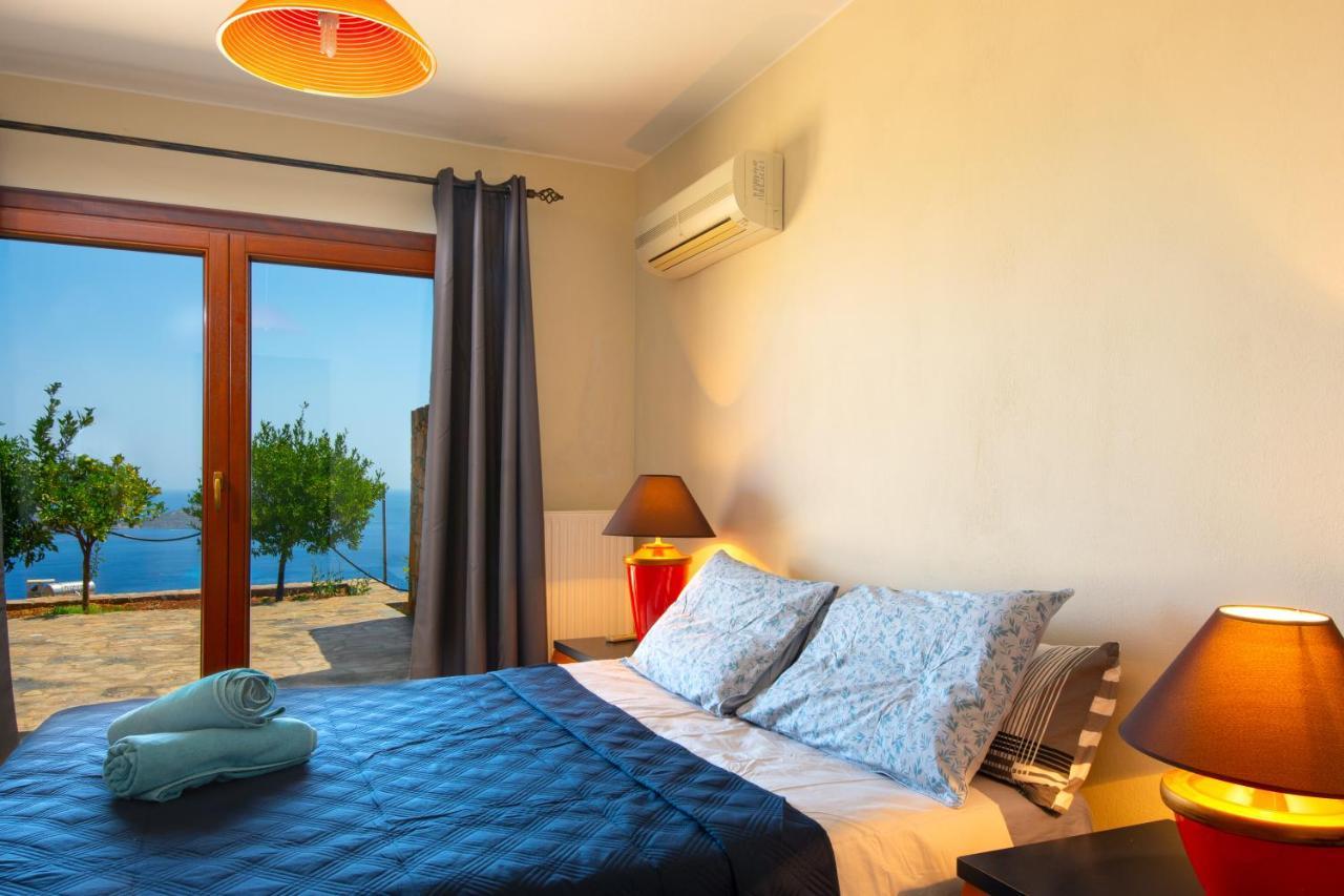 Athina Stunning View Holiday home *
