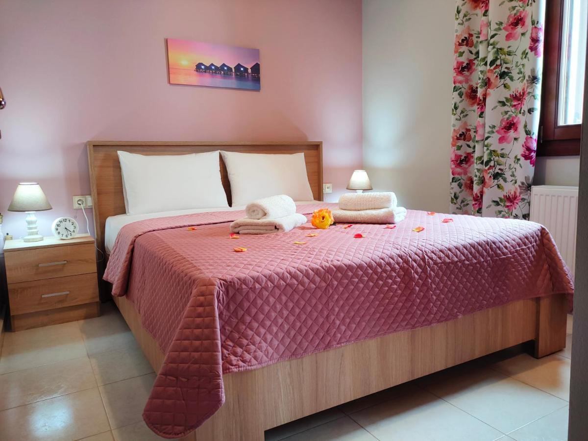 Philoxenia Apartment *