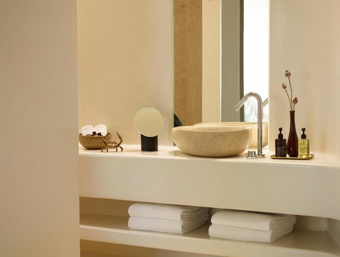Hotel White Pebble 5*