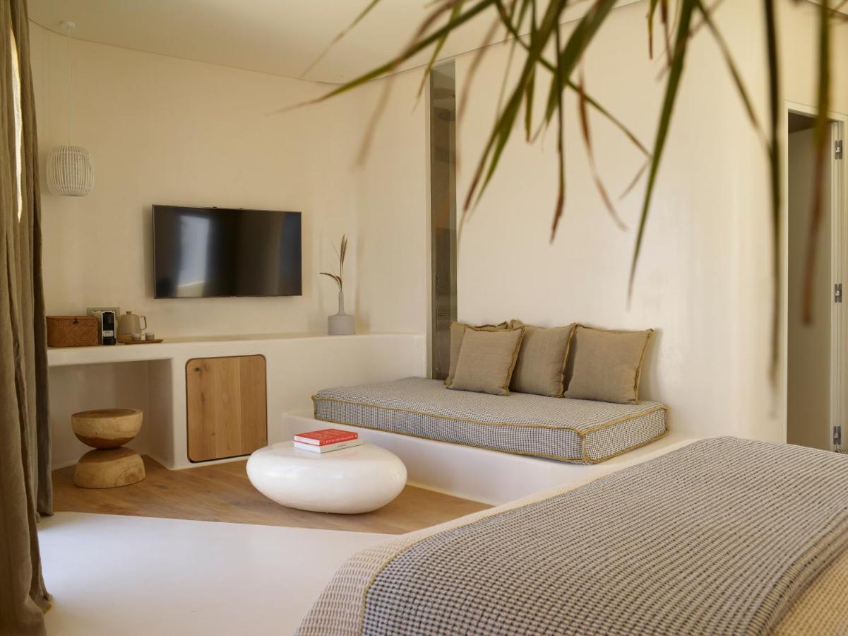 Hotel White Pebble