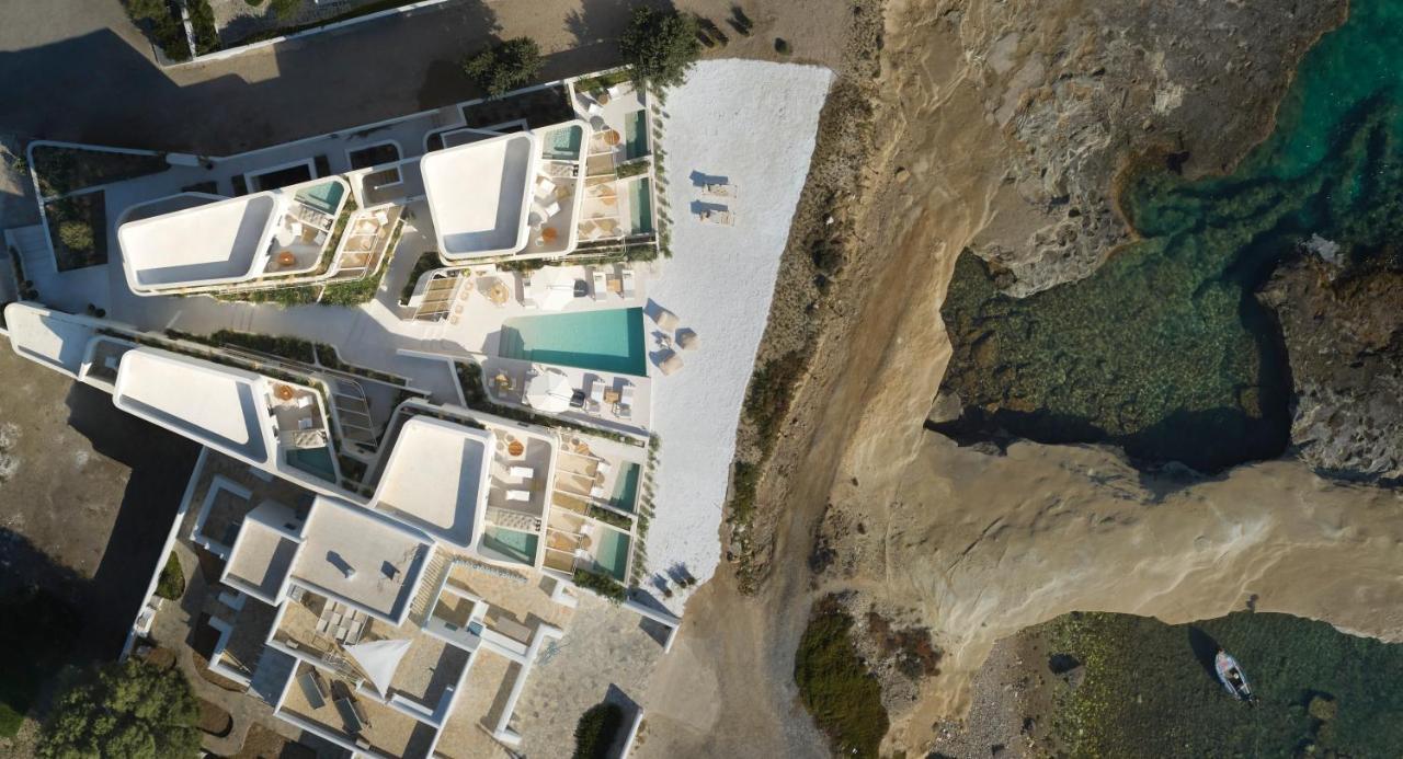 White Pebble Hotel