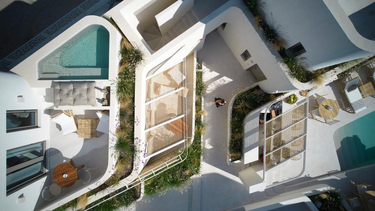 Hotel White Pebble 5*