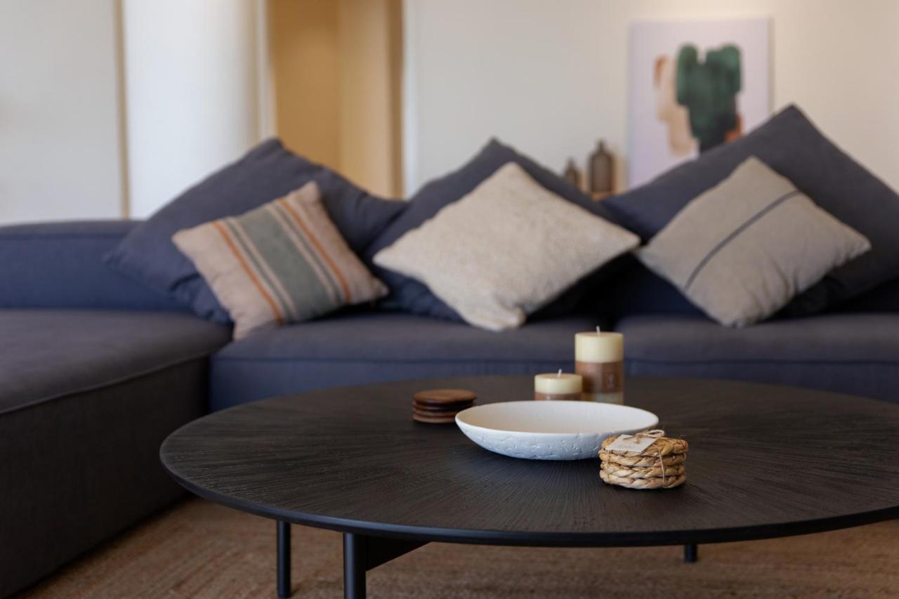 Seafront Luxury Apartment *