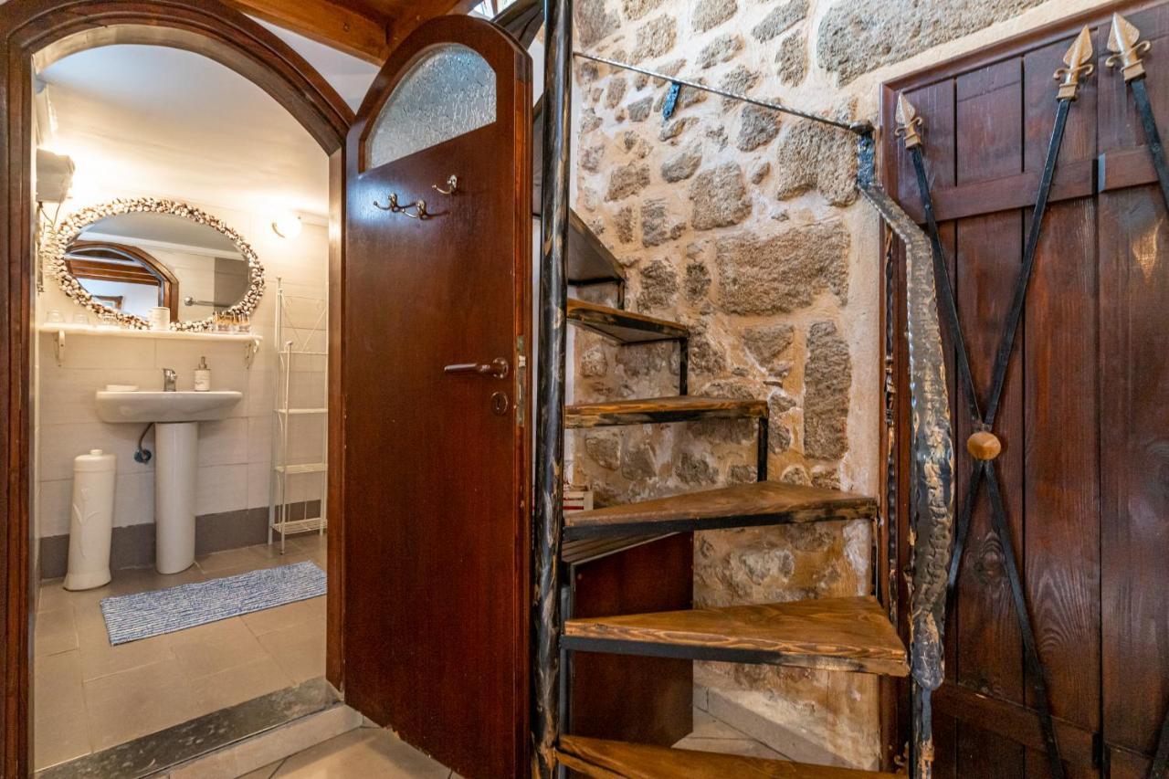 Cava D'oro Hotel 2*