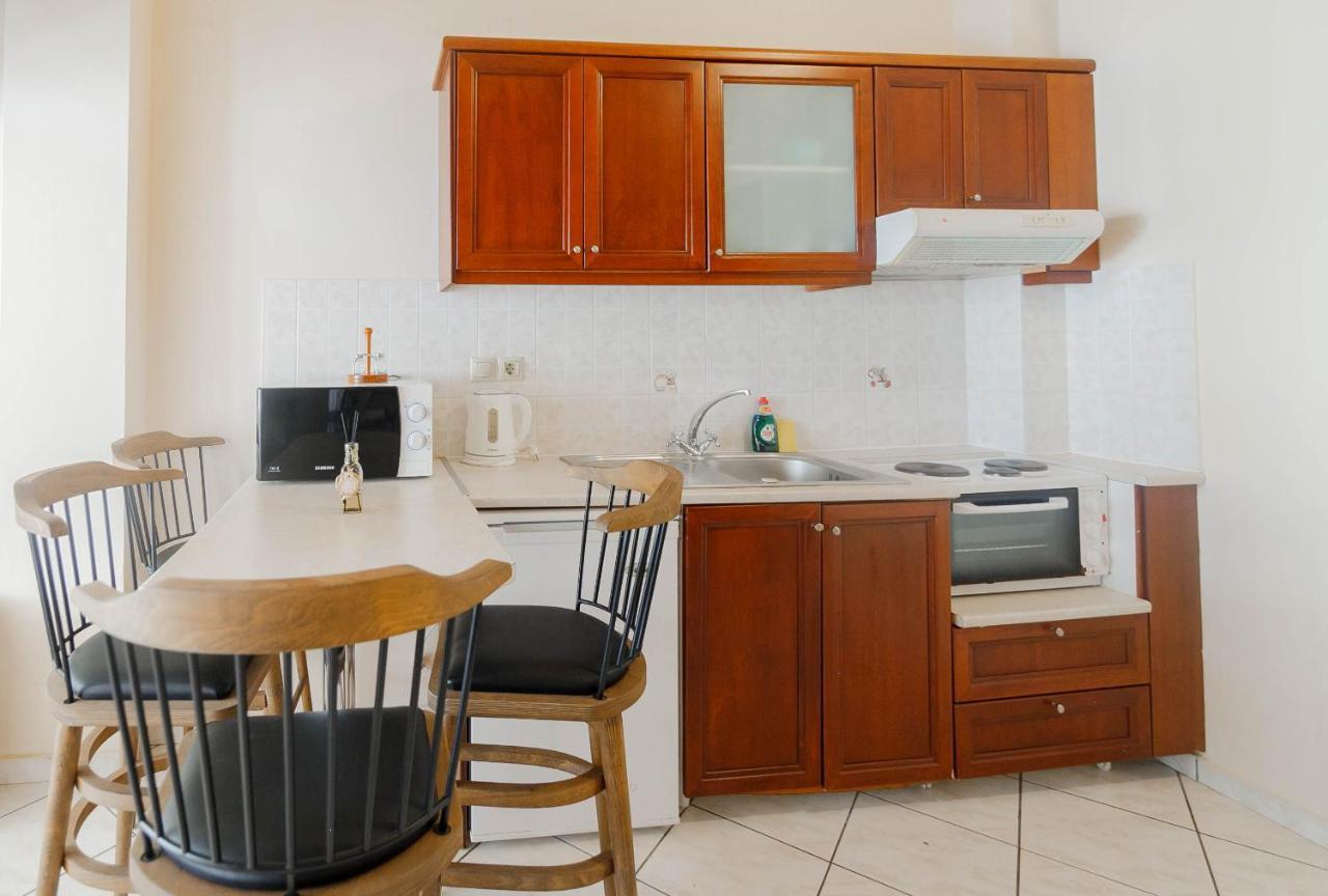 Zorbas Apartment Parga