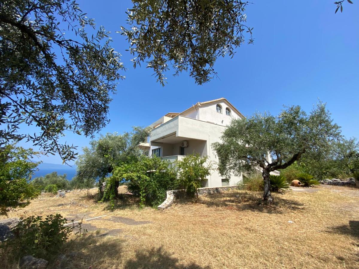 Ventana Villa Megali Mantineia