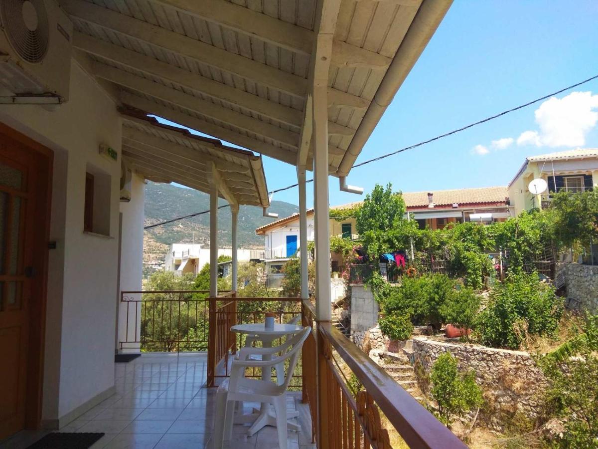 Kostas Studios Apartment