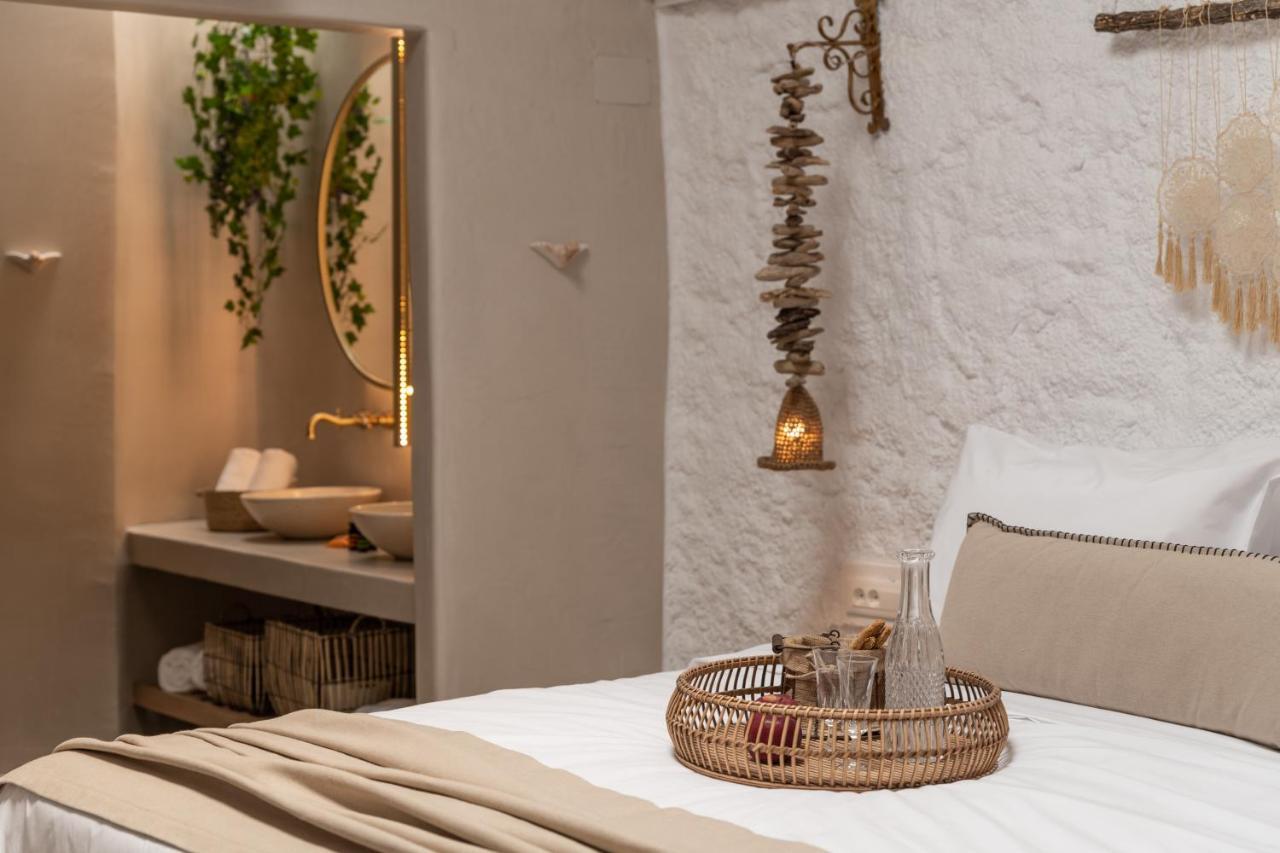 Kaminos Boutique * Symi