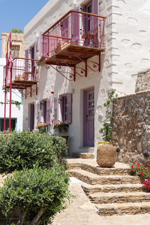 Kaminos Boutique * Symi