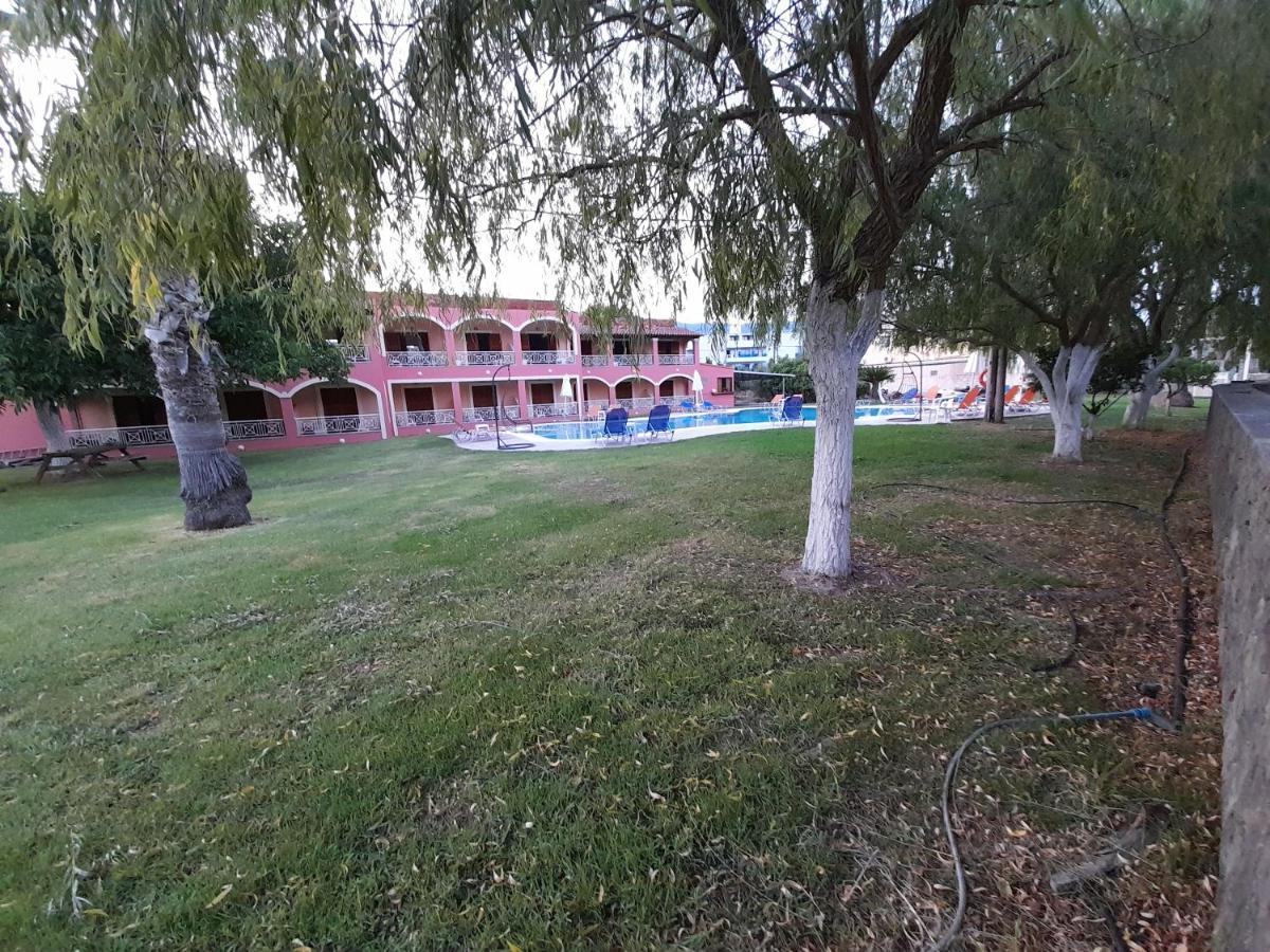 Aparthotel Aronda