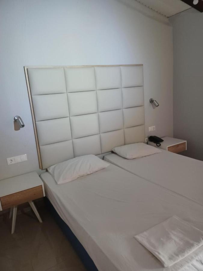 Platon Hotel 3*