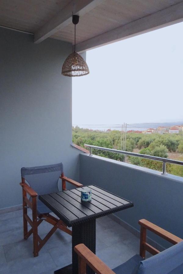Vasiliki Holiday home *
