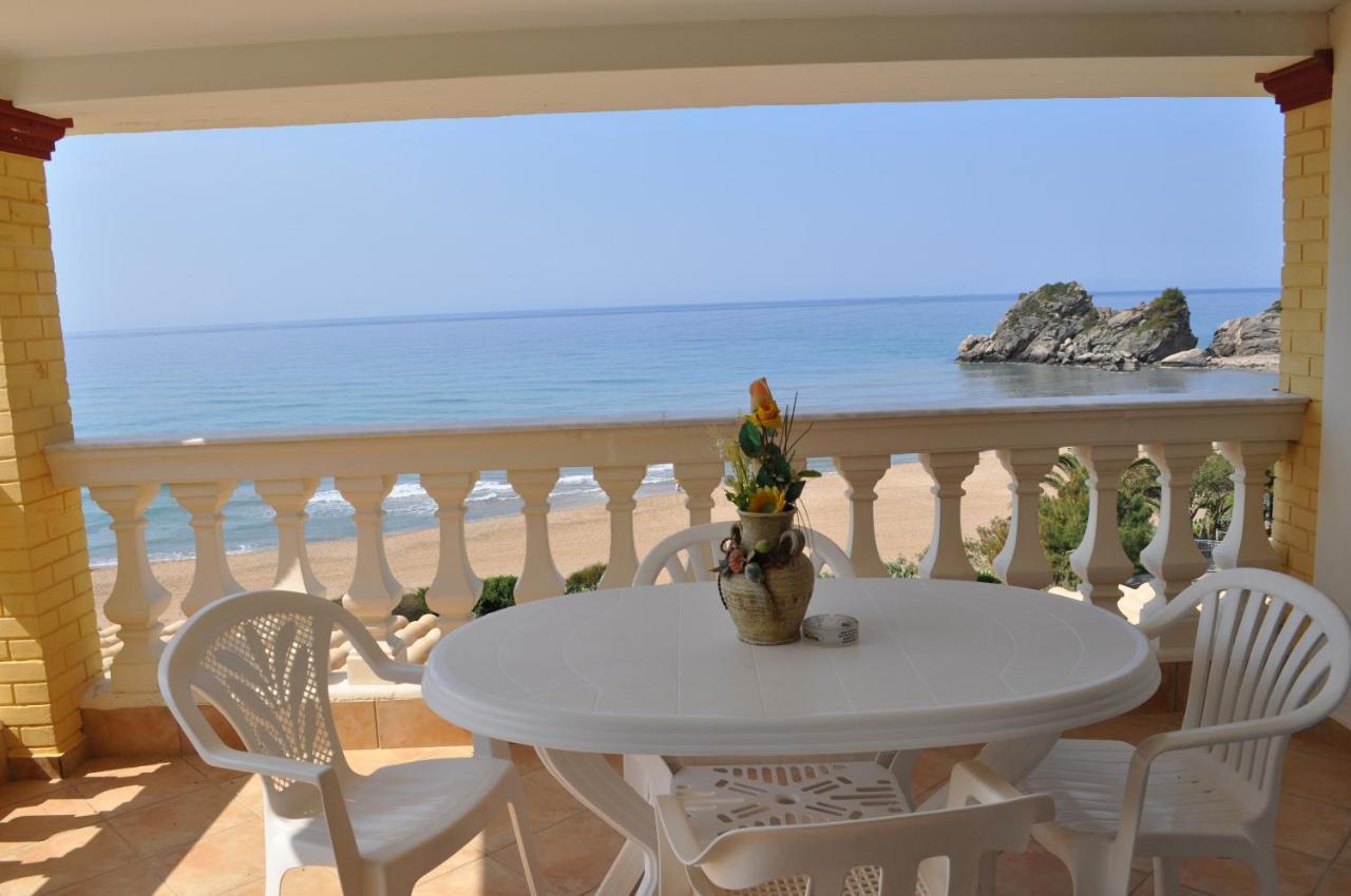 Beachfront House Tolis - Apartment *