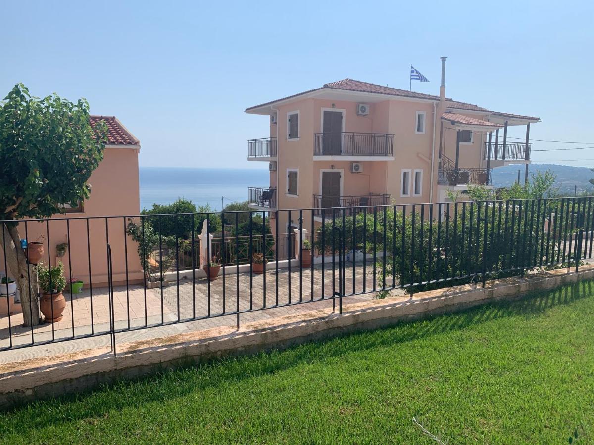Aristomenis Studios Aparthotel